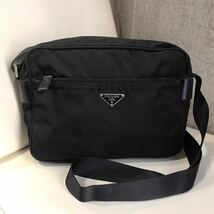 Z1011/14【1円〜】PRADA プラダ ショルダーバッグ メッセンジャー ナイロン ブラック 正規品_画像1