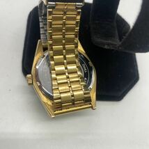 R510F12 TECHNOS テクノス T9402 メンズクオーツ腕時計　10P ゴールドカラー　ブラック文字盤_画像4