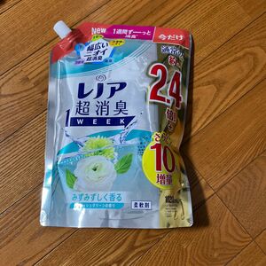 P&G レノア 超消臭1week みずみずしく香るフレッシュグリーンの香り 特大サイズ増量 つめかえ用 (1020mL) 