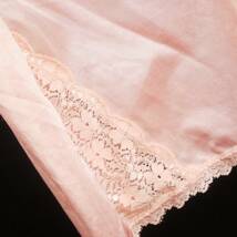1801 レモール ふんわり可愛いデザイン胸元花柄レーススリップ M79-87 ピンク系 匿名配送_画像3
