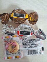 ピンク　ハートバルーン入り　お菓子ブーケ　バルーンブーケ　誕生日プレゼントに_画像7