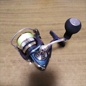 【美品】ダイワ エメラルダス INF2506 DAIWA インフィート スピニングリール PEライン付