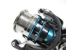 s21517-ty 送料950円□ダイワ 16エメラルダス 2508PE-H-DH　DAIWA スピニングリール　中古リール　釣り具 [123-231115]_画像4