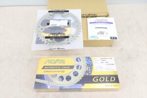 326585　ＣＢＲ２５０ＲＲ　ＭＣ５１　サンスター　スプロケット　チェーン　３点セット　前後　ゴールド　ＫＳ３３１０３　未使用品