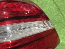 Benz　ベンツ　S205　Cクラス　純正　左側　左　テールライト　テール　A2059060203　　　＜ジャンク品＞_画像3