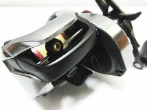 シマノ SHIMANO ベイトリール 21スコーピオンDC 151HG 7.4 左 MALAYSIA 04309 専用ケース付き 釣り具 回転動作のみ ジャンク扱い 現状品 _画像6