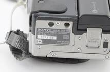 [キ MQM07]動作品 SONY ソニー DCR-PC3 デジタルビデオカメラ Handycam ハンディカム miniDV ミニDV ソフトケース付き_画像5