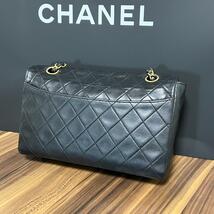 ★極美品 付属品完備★CHANEL シャネル マトラッセ チェーン ショルダー バッグ ターンロック ダブルチェーン ラムスキン_画像2