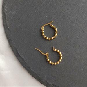 #98　stainless　ゴールドボール　フープピアス　3mm　韓国　匿名配送　アレルギー対応　メンズ　小ぶり　可愛い　おしゃれ