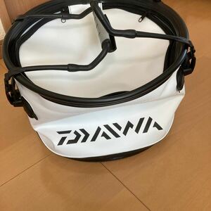 ダイワ DAIWA 活かしバッカン R33CM ホワイト 未使用