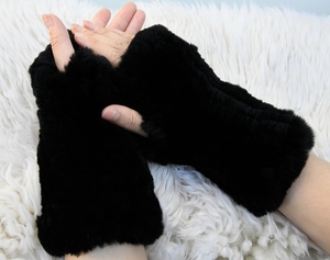 ◆新品◆限定 柔らかな毛皮の レッキス編み込みアームウォーマー黒◆/毛皮 リアルファー