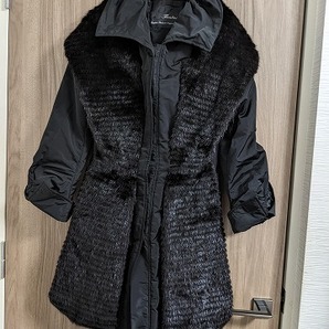 【送料無料】A892　ミンク　fontani　イタリア製　中綿　コート　ブルゾン　前立て　毛皮　リアルファー　軽い　黒　ダウン風コート