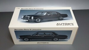 絶版希少　AUTOart オートアート 1/18 Mercedes Benz メルセデスベンツ /8 220D Limousine リムジン ブラック 76181　未展示品　 ミニカー