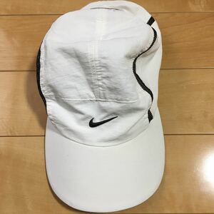  Nike dry Fit колпак 573-1-18 белый черный swoshu56cm