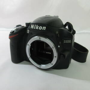 (14-24)　Nikon　ニコン　デジタル一眼レフカメラ　D3200　本体のみ　バッテリー無し　2040428