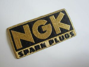 NGK SPARK PLUGS スパークプラグ 長方形 金 ロゴ バイク ワッペン/自動車 バイク オートショップ カー用品 ビンテージ 163