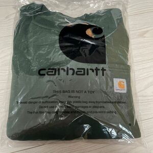 【新品未開封】 carhartt ポケット付き　トレーナー　XL モスグリーン　タグ付き