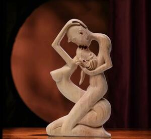 新しいアイデア永遠のカップルが彫刻にキスして置物を飾る
