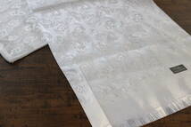 新品【シルク100% SILK】ペイズリー花柄 ホワイト 白 WHITE 大判 ストール/スカーフ_画像3