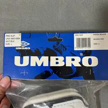 【新品】アンブロ（UMBRO）シンガード　サッカー・フットサル用　すね当て　白×黒ロゴ_画像8