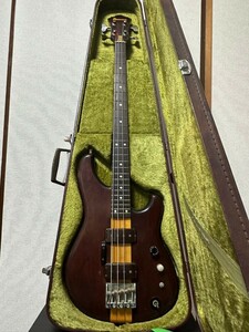 Ibanezアイバニーズ　 エレキ ベース　写真10枚目記載（キズ有） 全て未確認　現品