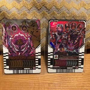 仮面ライダーガッチャード　ライドケミートレカ　レジェンドパラレル　響鬼　美品　LR PR