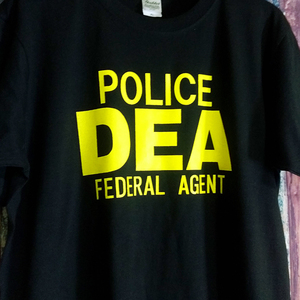 送込　DEA アメリカ麻薬取締局　半袖Tシャツ　黒　2XLサイズ