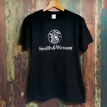 送込　Smith & Wesson　スミス&ウェッソン　半袖Tシャツ 黒　XLサイズ_画像1