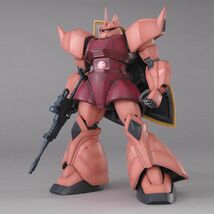 未組品　バンダイ　ガンプラ　MG 1/100 シャア専用ゲルググVer.2.0　マスターグレード　機動戦士ガンダム_画像3