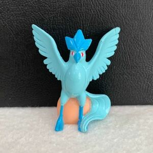 フリーザー「ポケモン　ポケットモンスター」フィギュア★高さ約 3.5cm〈C1a