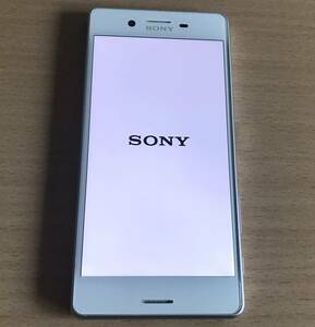 107-0169 SONY Xperia X Performance SO-04H ホワイト　android スマホ　docomo 利用制限○