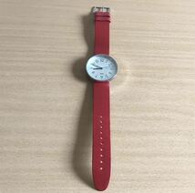 101-0001 ALESSI メンズ　レディース　腕時計　革ベルト　クオーツ　赤　レッド　AL6004 電池切れ 動作未確認_画像3