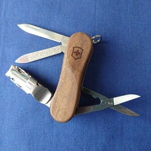 VICTORINOX(ビクトリノックス)ネイルクリップ ウッド 580 (504)