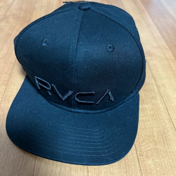 RVCA キャップ　3cm以内発送の為、平らにして発送