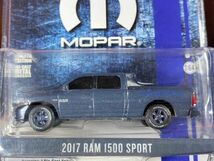 GREENLIGHT グリーンライト 1/64 MOPAR 2017 RAM 1500 SPRT DODGE ダッジ ラム スポーツ モパー 開封品_画像1