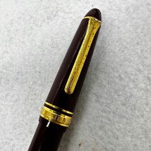 G647-D1-110★SAILOR セーラー FOUNDED 1911 ファウンデッド 万年筆 ペン先 14K 585 刻印 ボルドー×ゴールドカラー 日本製 文房具 ②_画像8