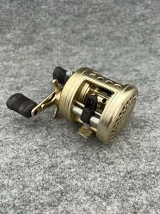 即決★シマノ カルカッタ 200XT 右 ライトハンドル★ SHIMANO CALCUTTA Made in Japan★ベイトリール RH380 