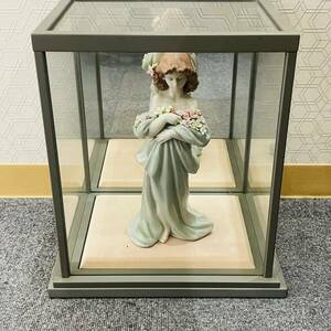 【APS 6483】 1円～ LLADRO リアドロ 花びら 恋の女たち 6346 人形 背面ミラー ガラスケース付 現状品