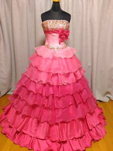 【GRACE/MERCURY DUO】ビジューあしらいベアトップ、鮮やかピンクのグラデーションのティアードが可愛いプリンセスラインドレス・7-11T