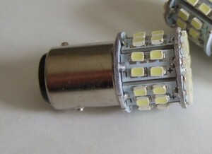 ＜LEDW06W-006＞50 SMD LED搭載 ＜白色・6000Ｋ＞S25 ダブル球（BAY15d ） ブレーキ・テールライト用 ２１／５Ｗ置換え 