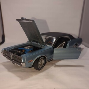 MERCURY COUGAR XR7 1968 SUNSTAR 1/18 