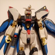 ストライクフリーダムガンダム　MIA モビルスーツインアクション　フィギュア　現状品_画像2