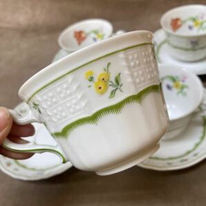 美品 ドイツ製 HEINRICH ハインリッヒ カップ&ソーサー 4点 カップのみ2点 Germany ホワイト 小花 花柄の画像4