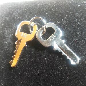 ☆在庫一掃☆ NEW !! ★L/V. Padlock key ×2 ★