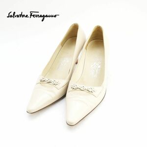 Salvatore Ferragamo サルヴァトーレフェラガモ 4 1/2 22.0 パンプス イタリア製 ヒール ポインテッドトゥ レザー ベージュ /IC24