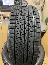 中古タイヤ　235/50/18 BRIDGESTONE ブリヂストン スタッドレス　　4本セット(ほぼ新品タイヤ(溝8.5ミリ_画像2