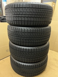 中古タイヤ　235/50/18 BRIDGESTONE ブリヂストン スタッドレス　　4本セット(ほぼ新品タイヤ(溝8.5ミリ