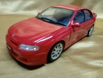 Biante 1:18 HSV Commodore VT2 GTS Sting RedHOSV GTS 300kw AUTOart 1:18_画像2