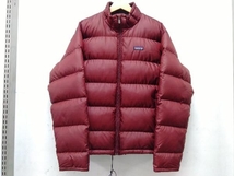 patagonia 84601 ダウンジャケット 軽量アウター メンズ Lサイズ ボルドー 参考定価33,000円 冬服_画像1