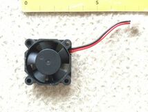 小型 冷却ファン DC 5V COOLING FAN ネジ付き raspberry pi ラズベリーパイ等に最適 30x30x10mm クーラー_画像3